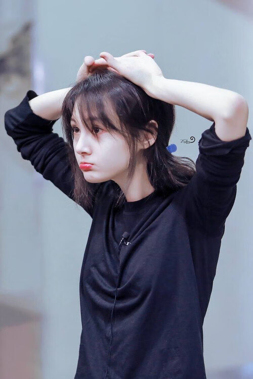 开云官方-_勇士三分如喷泉，连胜纪录不停_，勇士三分绝杀